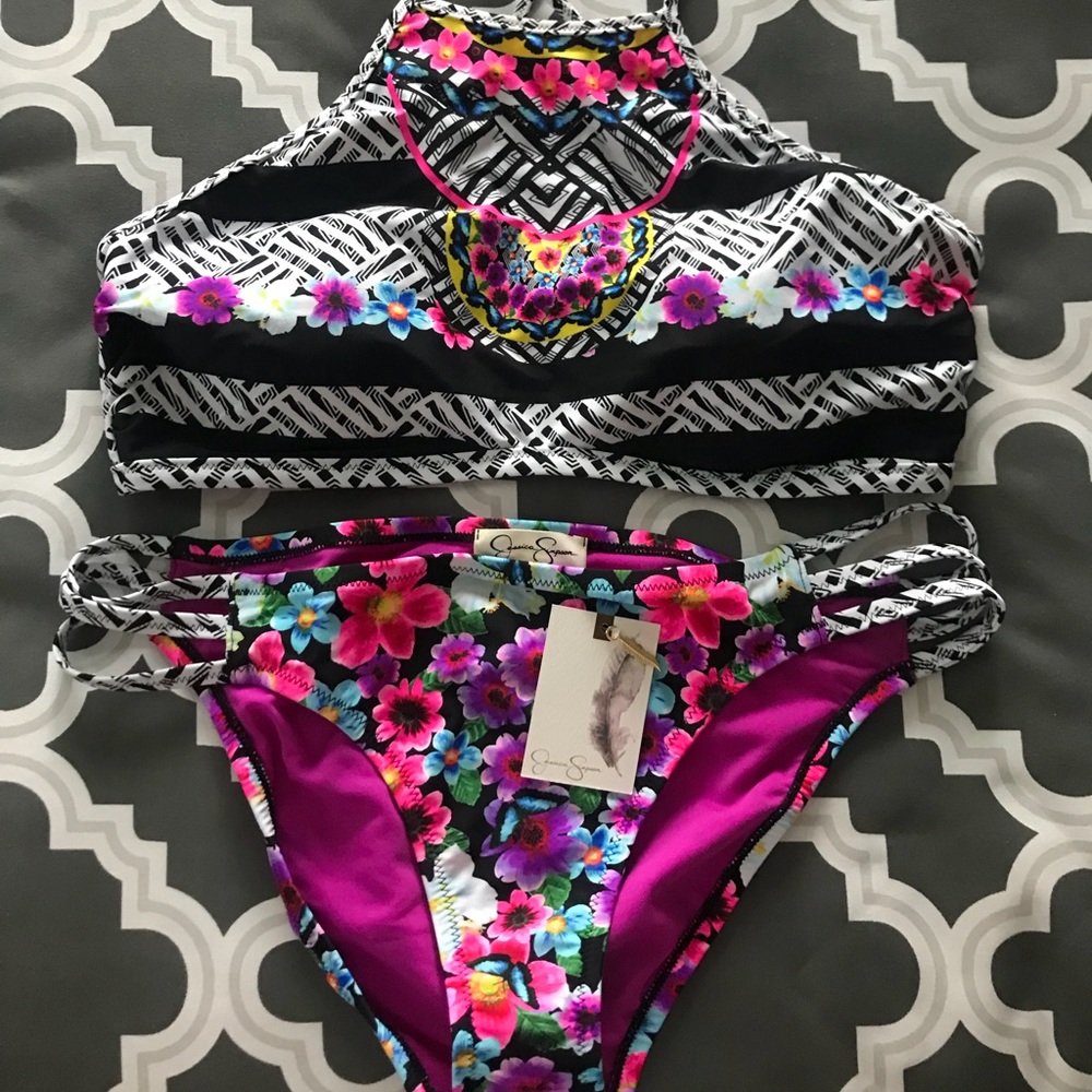 NWT Multi color swimsuit 👙